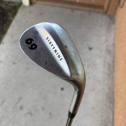 69 Degree Golf Club Wedge. Men’s RH