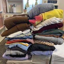 Women’s M/L Clothing Lot