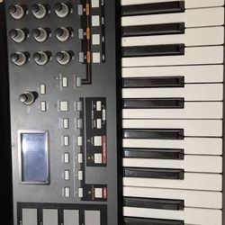 AKAI Professional MPK25 