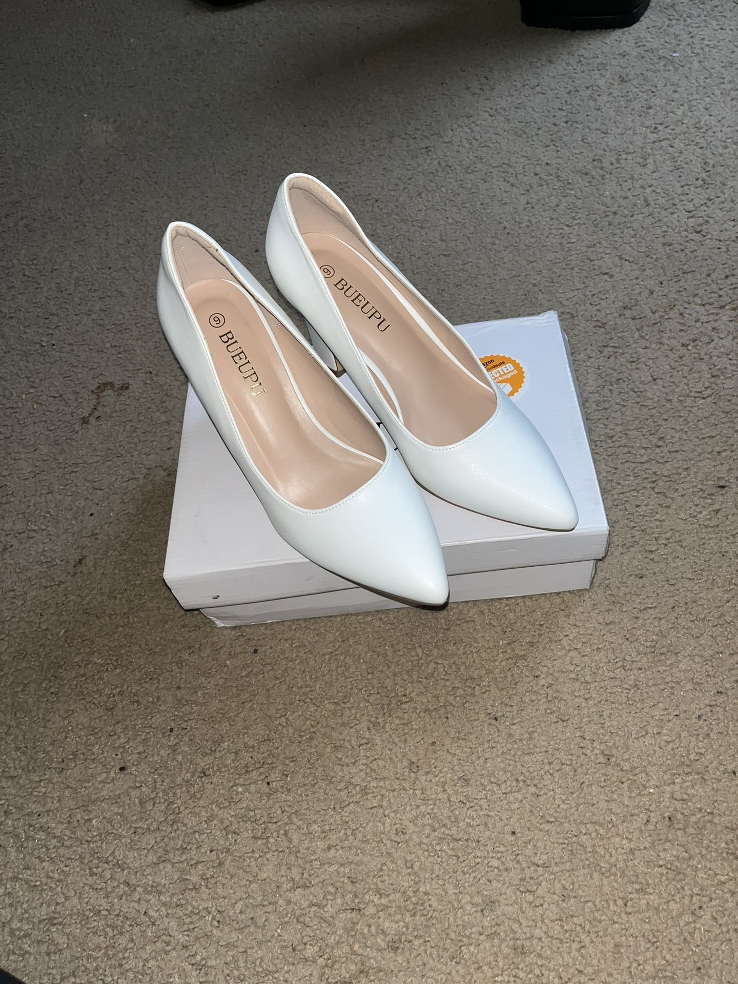 Women's Chunky High Heels Closed Pointed Toe Pumps Dress Office Shoes for Women