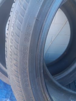 2 Low Profile Siz 18" Tires