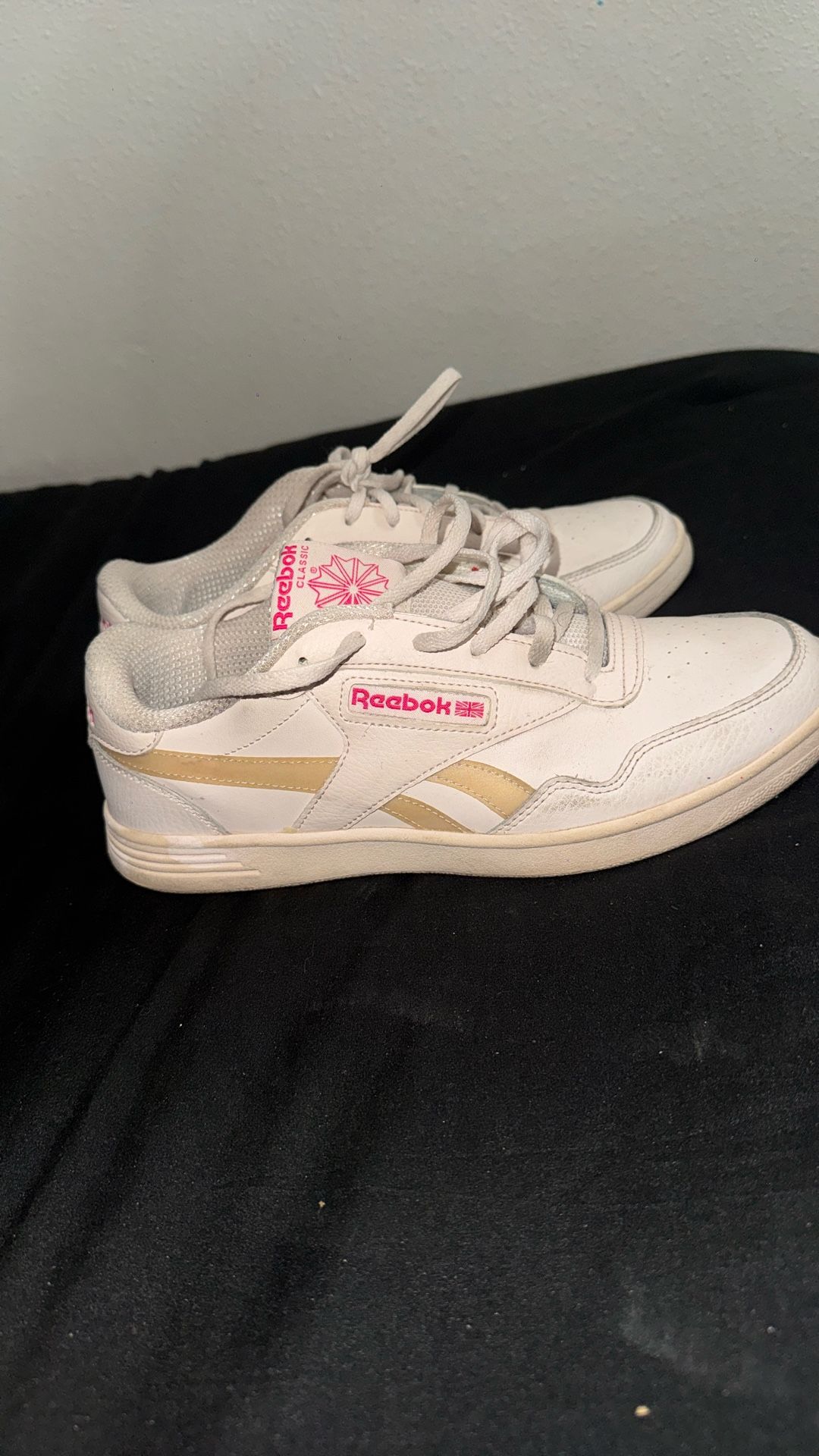 Light Pink Women Reebok Size 10.5