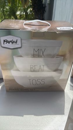 Mixing bowl set