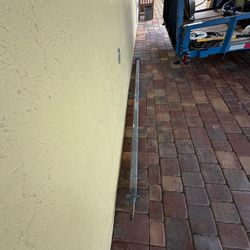 Boat trailer axle