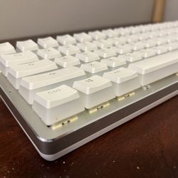 Mechanical Keyboard - GMMK v1