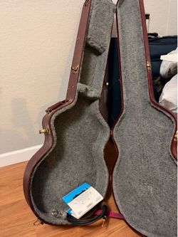 Guitar case Alavarez and accessories