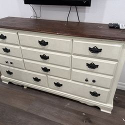 FS: Vintage Clothes DRESSER Bedroom Furniture Used Good