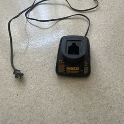 DEWALT CHANGER 7.2V-18V