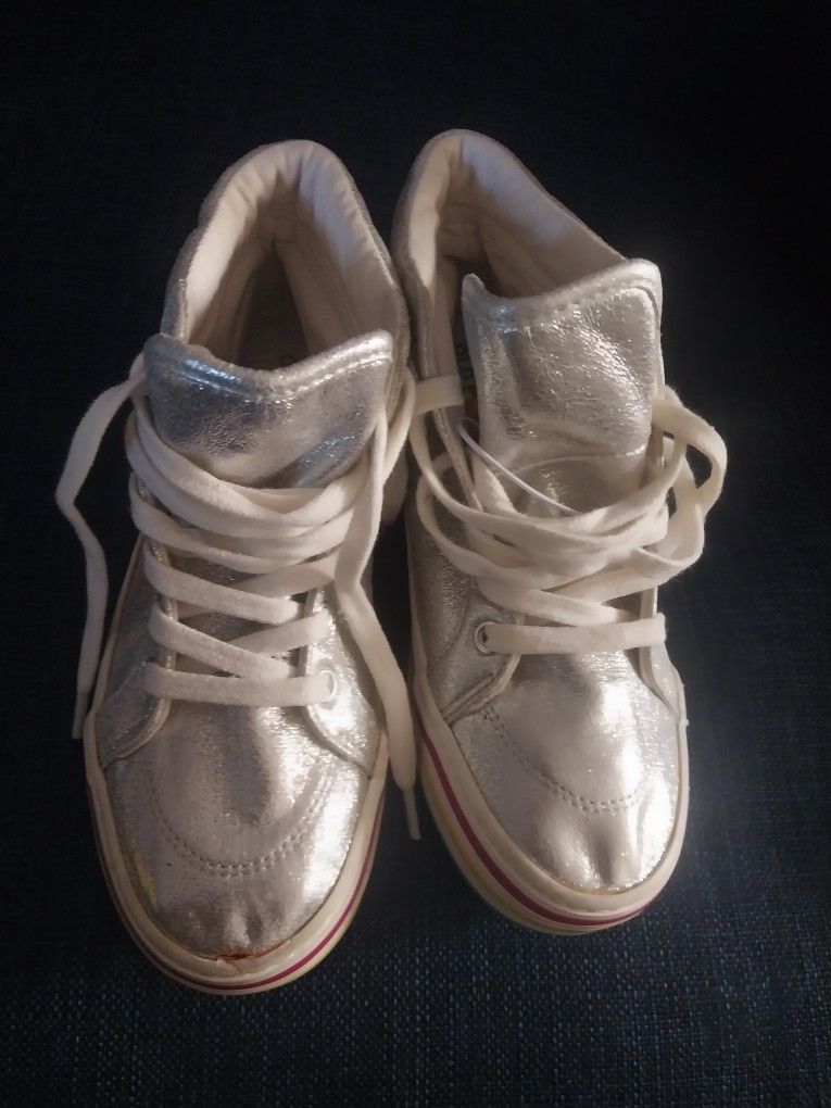 NEW TWO SIZE 13 AND 1 MORE SIZE 1 USED $20 FOR ALL