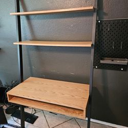 Leaning/Mounted Desk