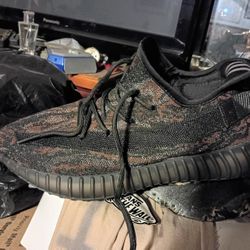 Adidas. Yessy.    9.5.         $80. Dls