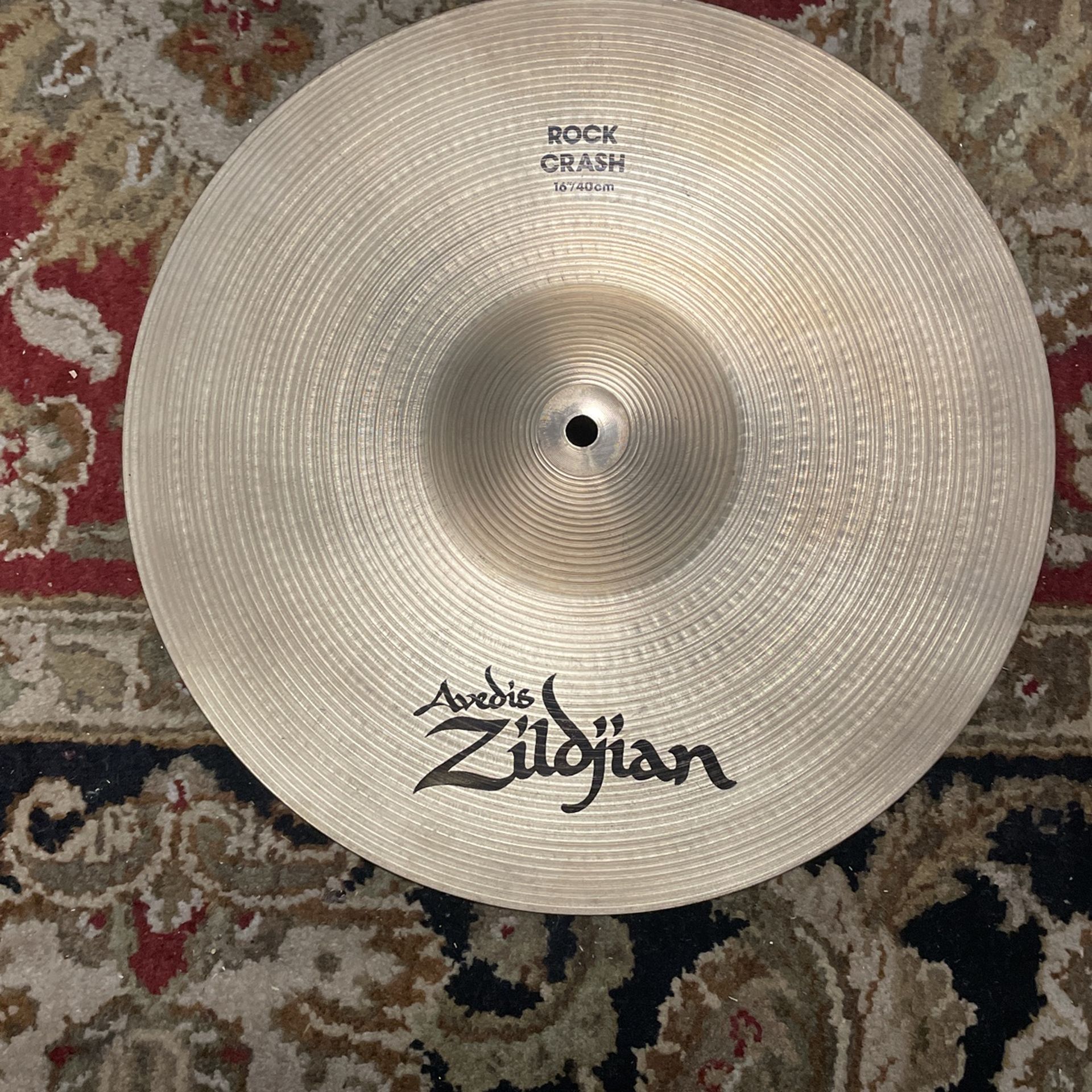 Zildjian Avedis Rock Crash 16” cymbal