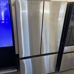 📌 Samsung Bespoke Stainless Steel With Beverage Center Refrigerator 
