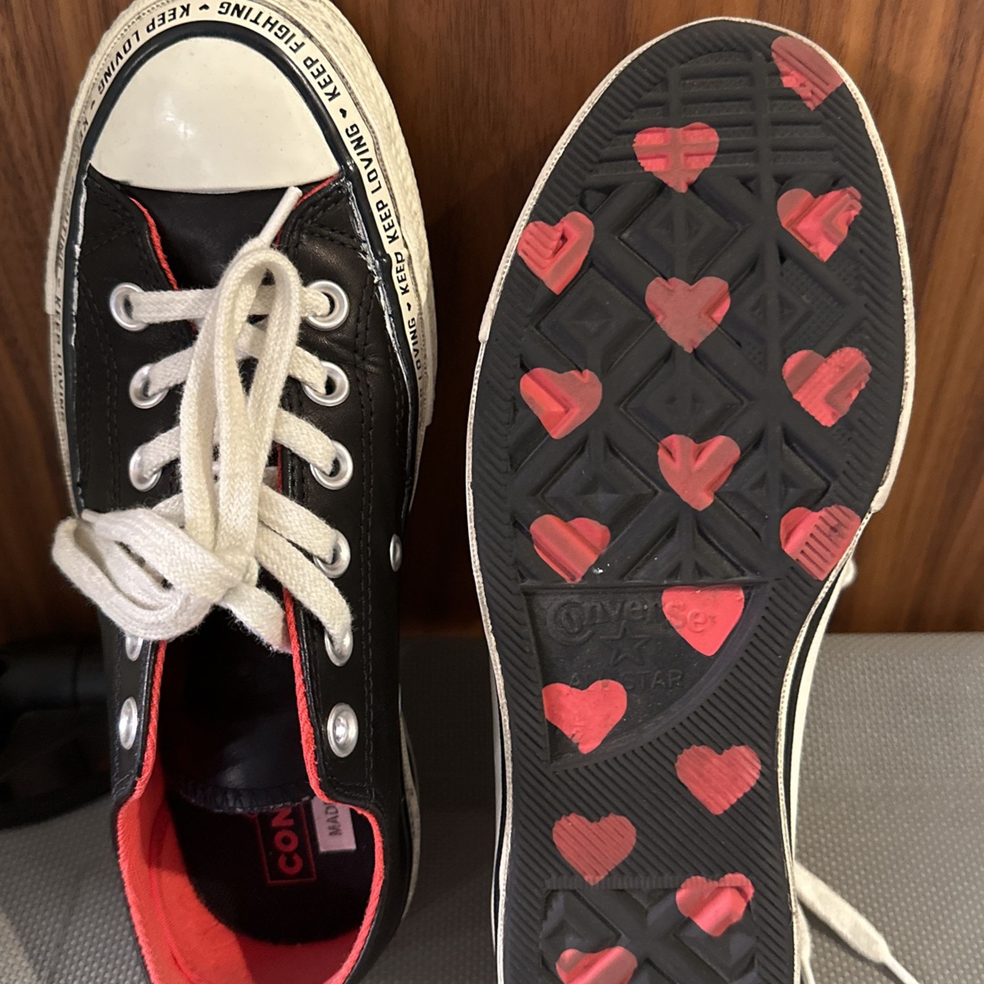 Converse Valentine limited edition