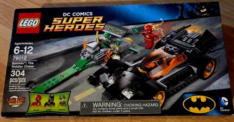 LEGO DC Super Heroes: BATMAN THE RIDDLER CHASE (76012) w/ FLASH Retired, Sealed