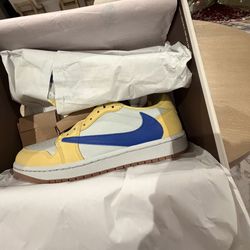 Travis Scott Low Jordan 1 Canary Yellow