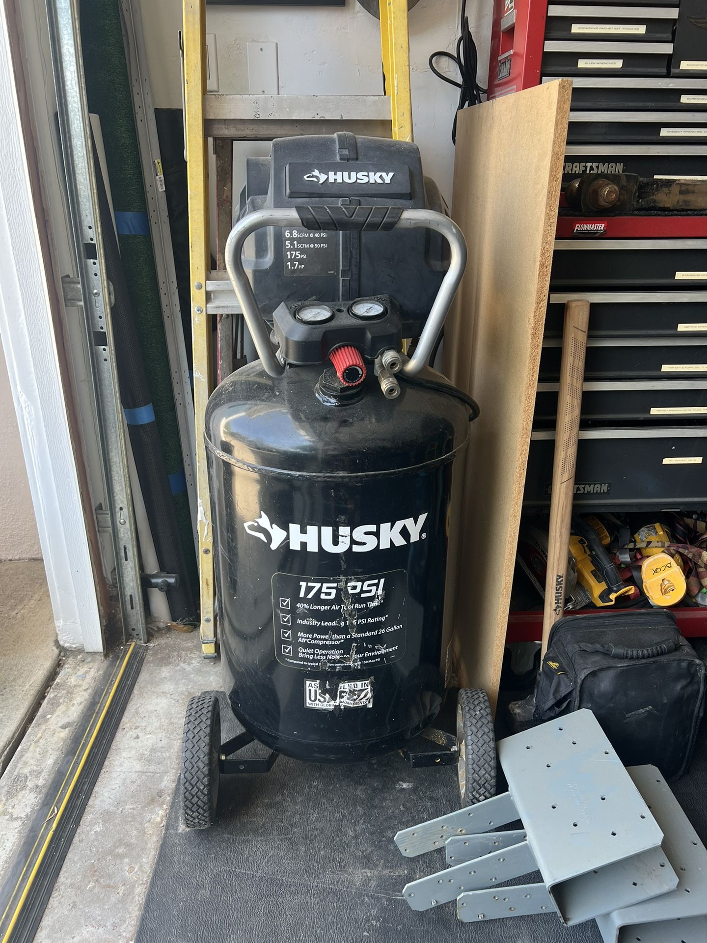 Husky Air Compressor 30 Gallon