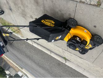 Podadora Dewalt