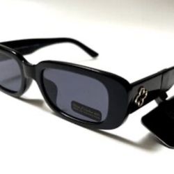 House of Harlow Black Rectangle Sunglasses black