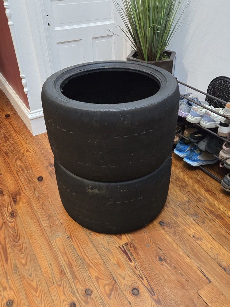 Pair (2) 335-30/R18 Hoosier A7 Racing Slick DOT Tires