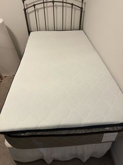 Memory Twin Foam Mattress Topper CertiPUR-US Certified.