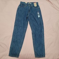 New 5 Piece Women's Medium Bundle (Levi's & Boutique) $340+ Value