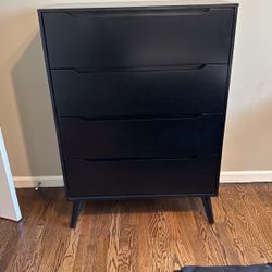 BRAND NEW …Eisen 4 Drawer Bkack Chest