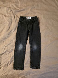 Boys black Levi's jeans size 6/7