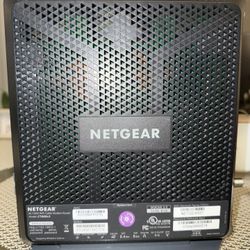 NETGEAR C7000v2 AC1900 Modem Router (Great Condition)