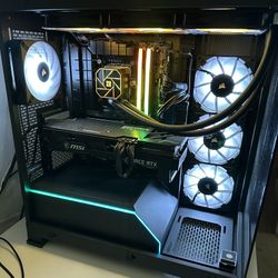 PC Gaming Desktop With 2 Gaming Monitors 