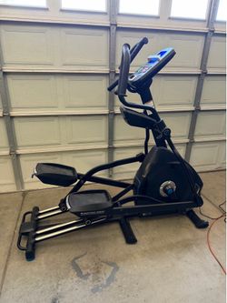 Nautilus E618 Elliptical Machine