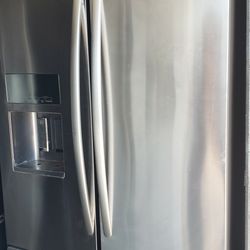 Whirlpool Refrigerator 