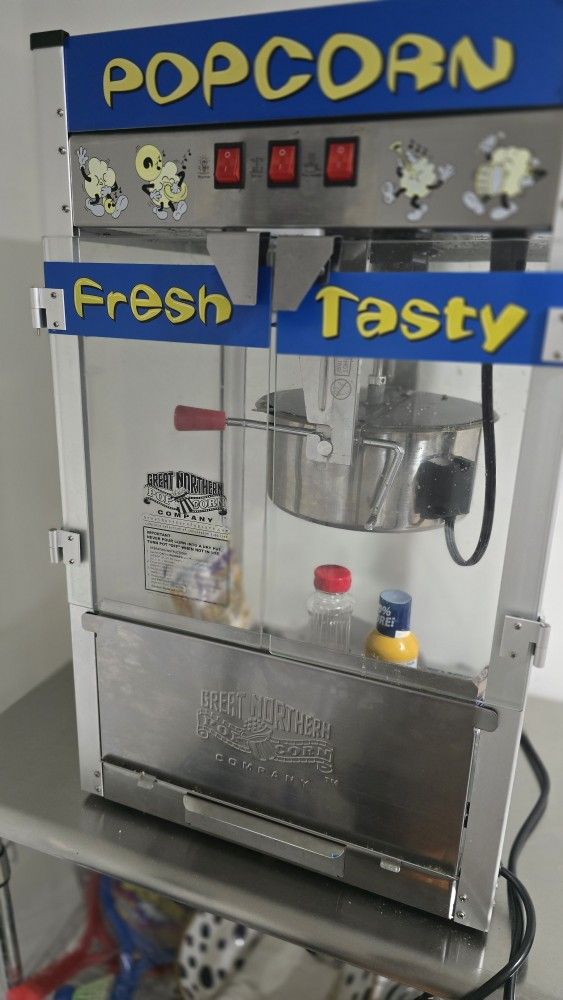 Theater Style Popcorn Machine