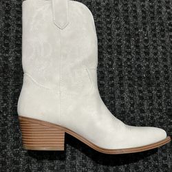 Indigo Rd. Boots Sz 7.5 Womens