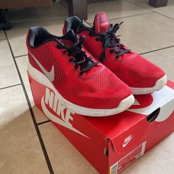 Men Size 7.5 Red, Black And White Sneakers 
