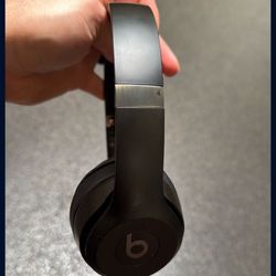 Beats Solo 4
