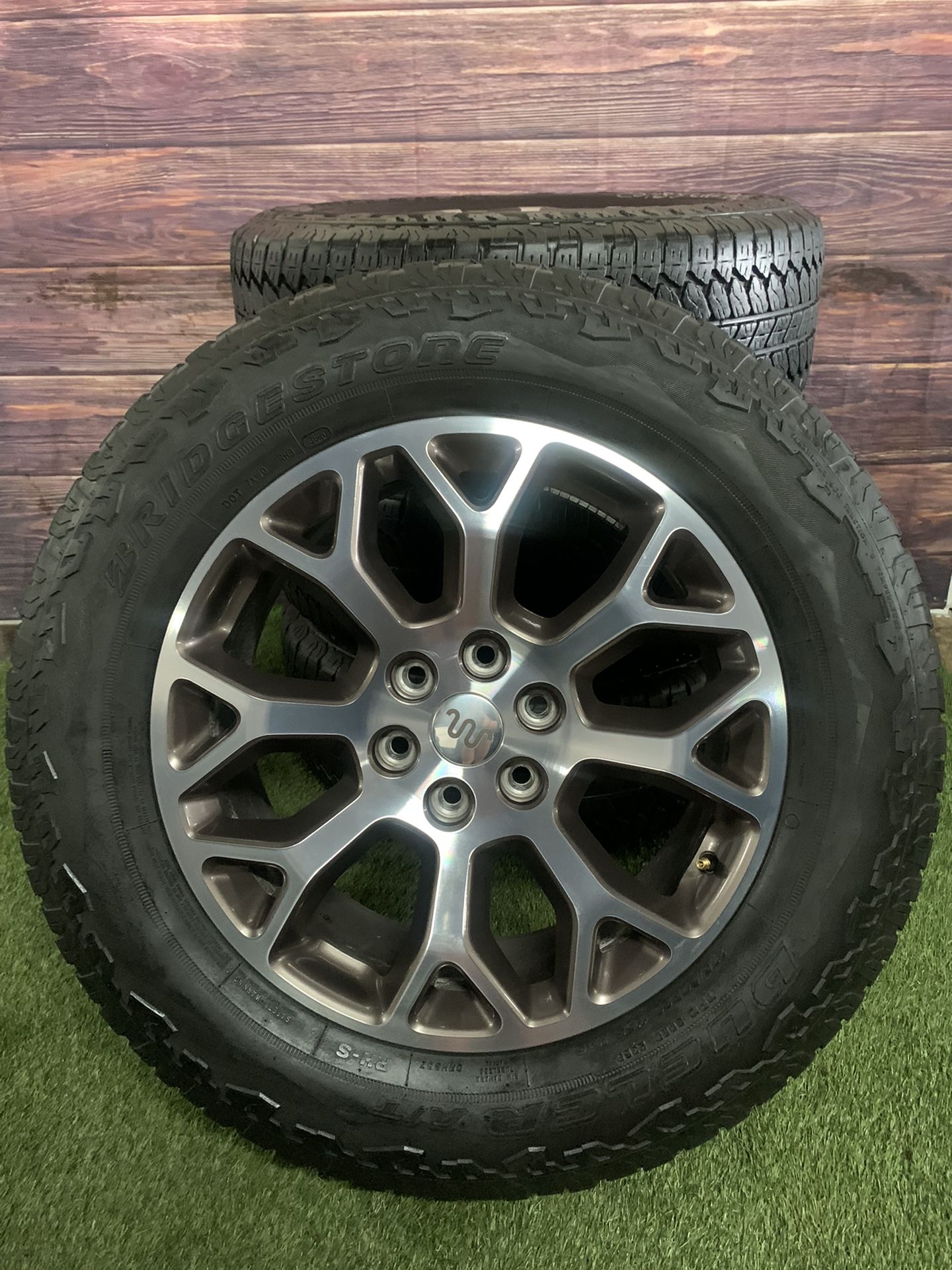 Ford F-150 King Ranch 6 Lug 20” OEM Wheels