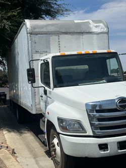 2017 hino box truck