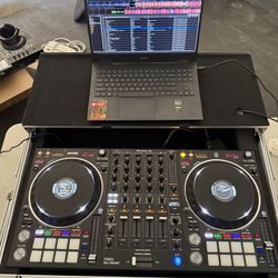 Pioneer DDJ 1000-SRT and Flight Case