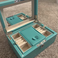  Jewelry Box