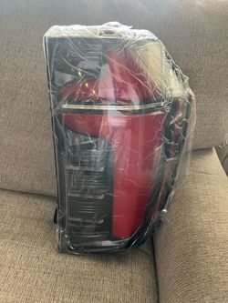 Chevrolet Tahoe/. Suburban tail light RH