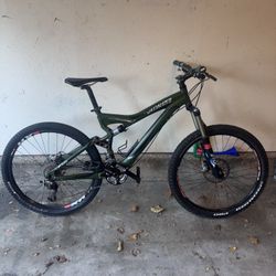 Specialized Stump Jumper Bicycle