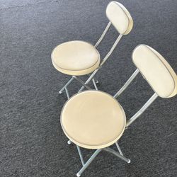 Cushioned padded folding stool