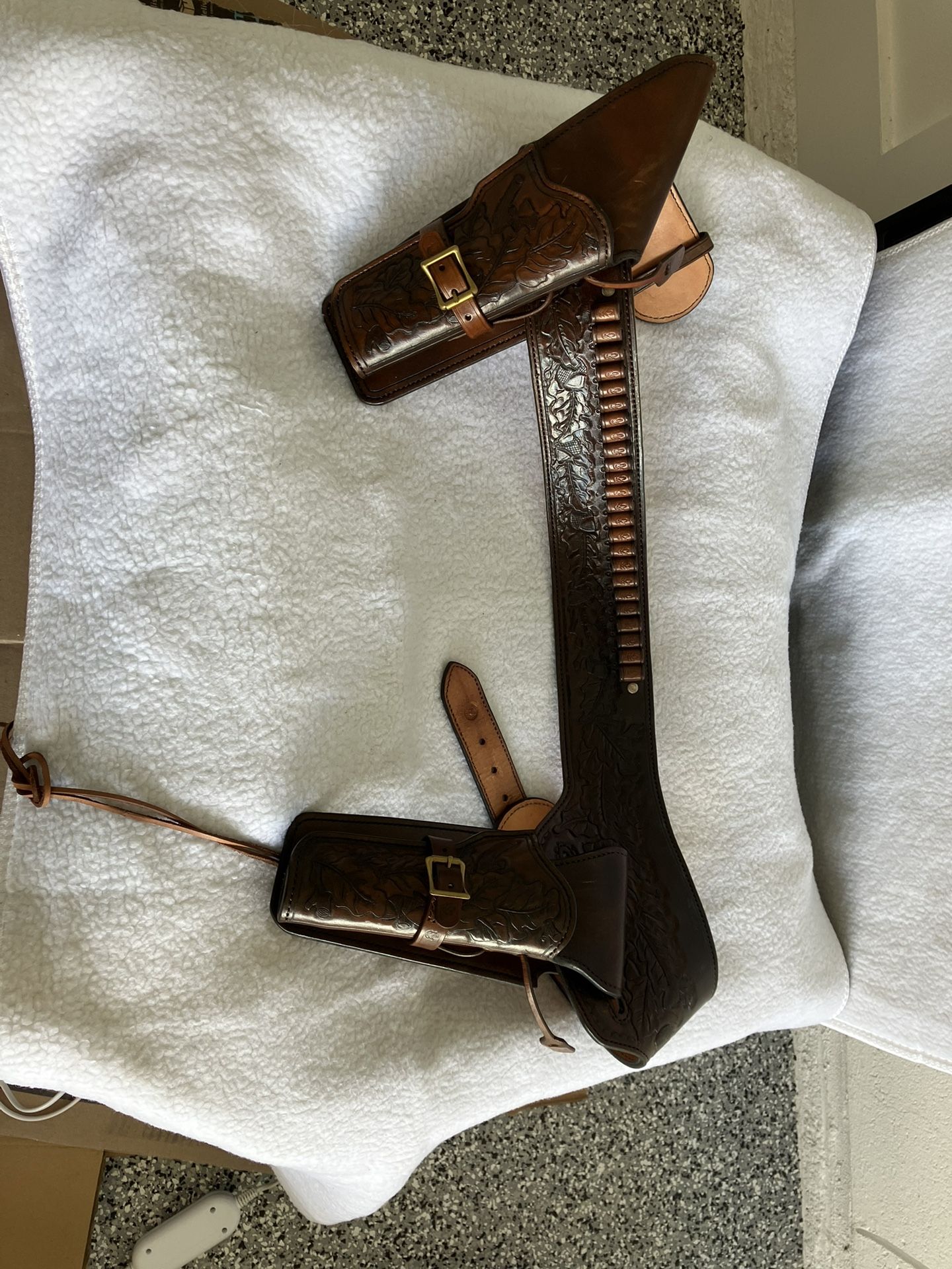 Custom 2-gun Rig For 6” Revolvers.