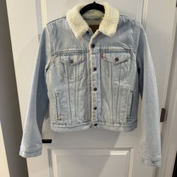 Levi's Jean jacket with Cream Sherpa