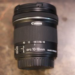 Canon EF-S  10-18mm f/4.5-5.6 is STM Lens