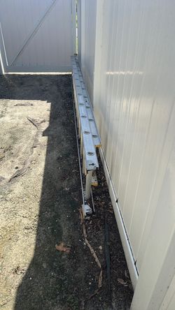 24 foot aluminum ladder small dent moving must sale