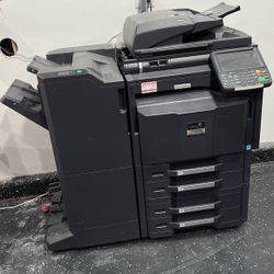 Commercial Printer Taskalfa 3050ci