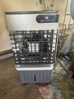 New Swamp Cooler Bought July 14 Used For A Couple Hrs I Have 2 Of Them. Work Great . Pick Up