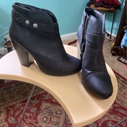 Black Leather Bootie Heels Size 9